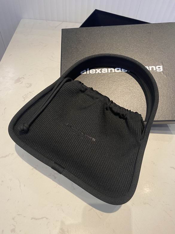 AXWG-Bag - Strap Story - 002