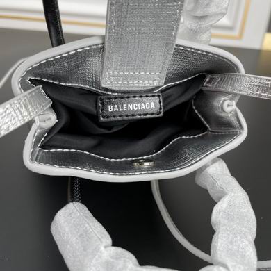 BLGA-Bags - Strap Story - 555