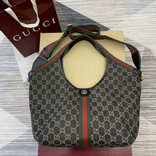 GGCC-Bags - Strap Story - 1118