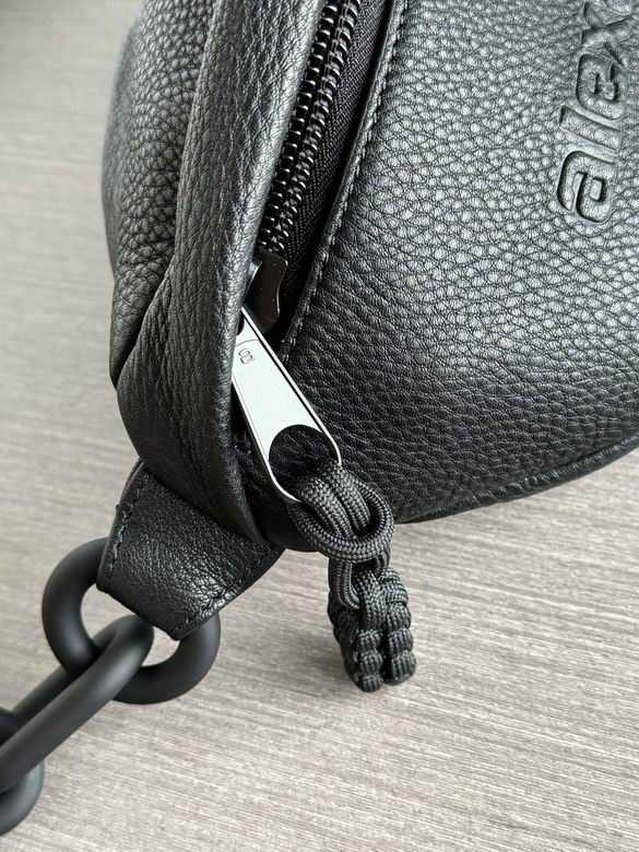 AXWG-Bag - Strap Story - 010