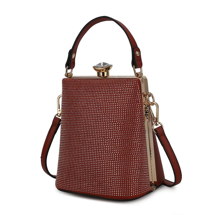 StrapStory - Crossbody 410