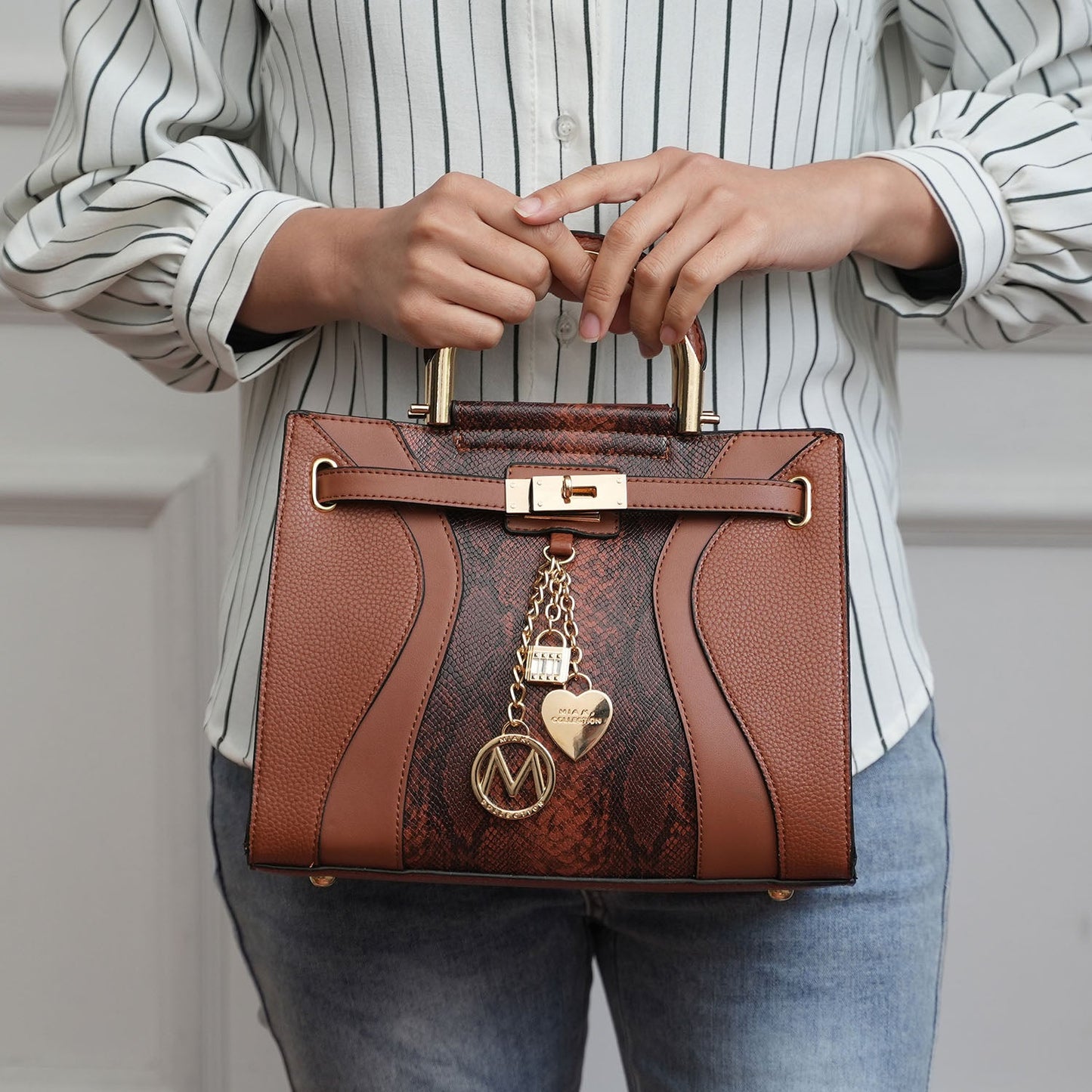 StrapStory - Tote Bag 1136