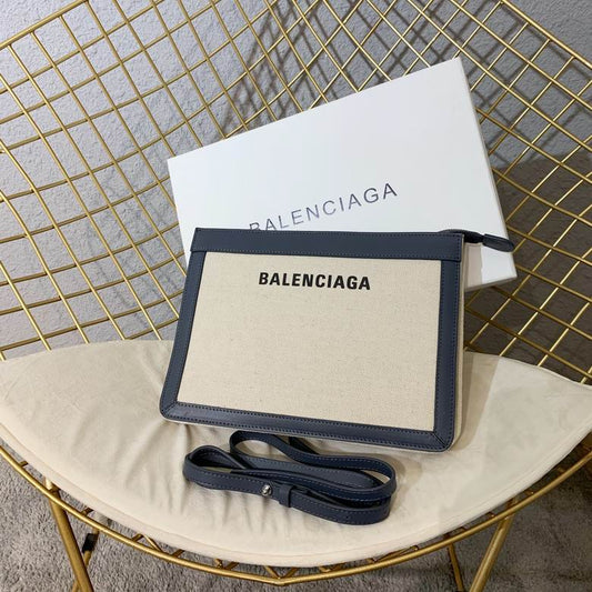 BLGA-Bags - Strap Story - 051