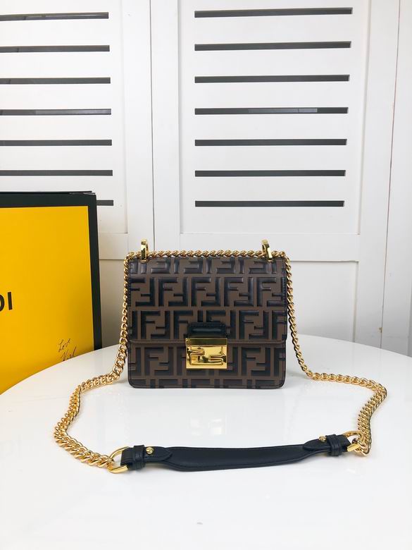 FDNI-Bags - Strap Story - 088