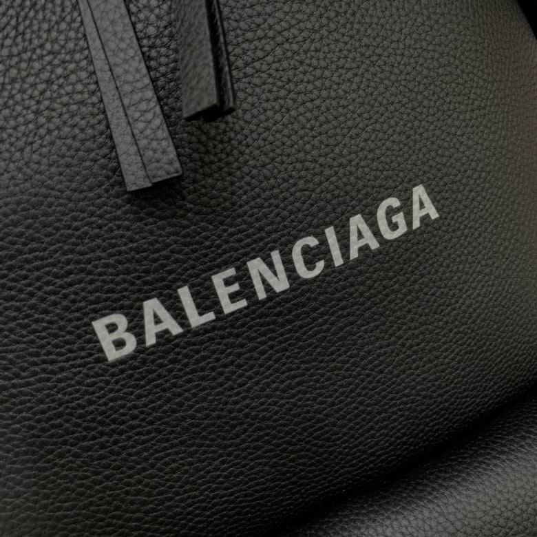 BLGA-Bags - Strap Story - 022
