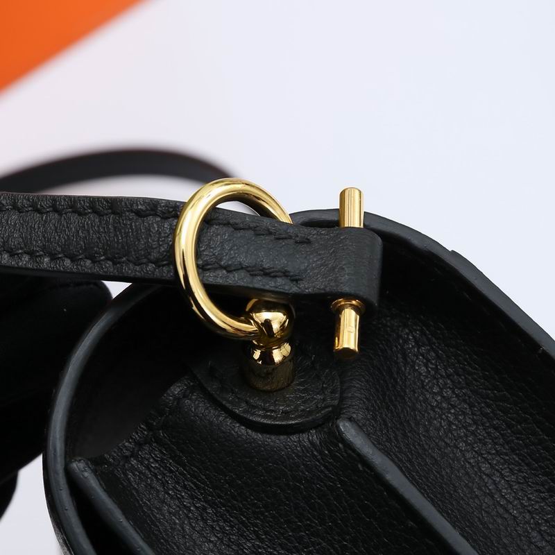 HMSM-Bags - Strap Story - 056