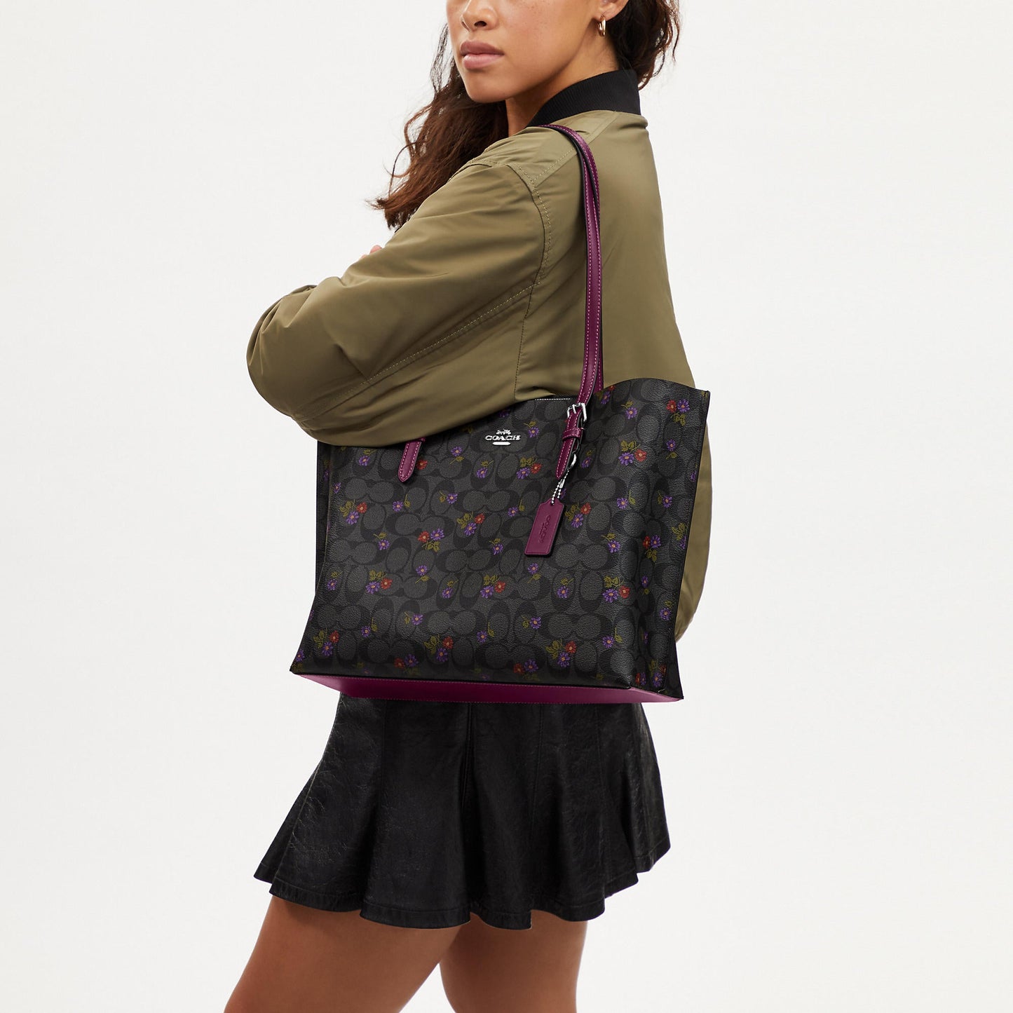 StrapStory - Tote Bag 637