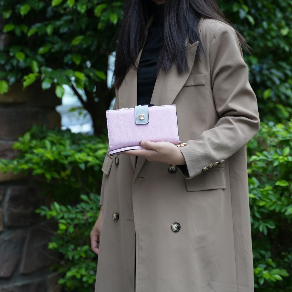 StrapStory - Wristlet 279