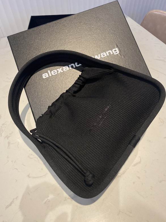AXWG-Bag - Strap Story - 002