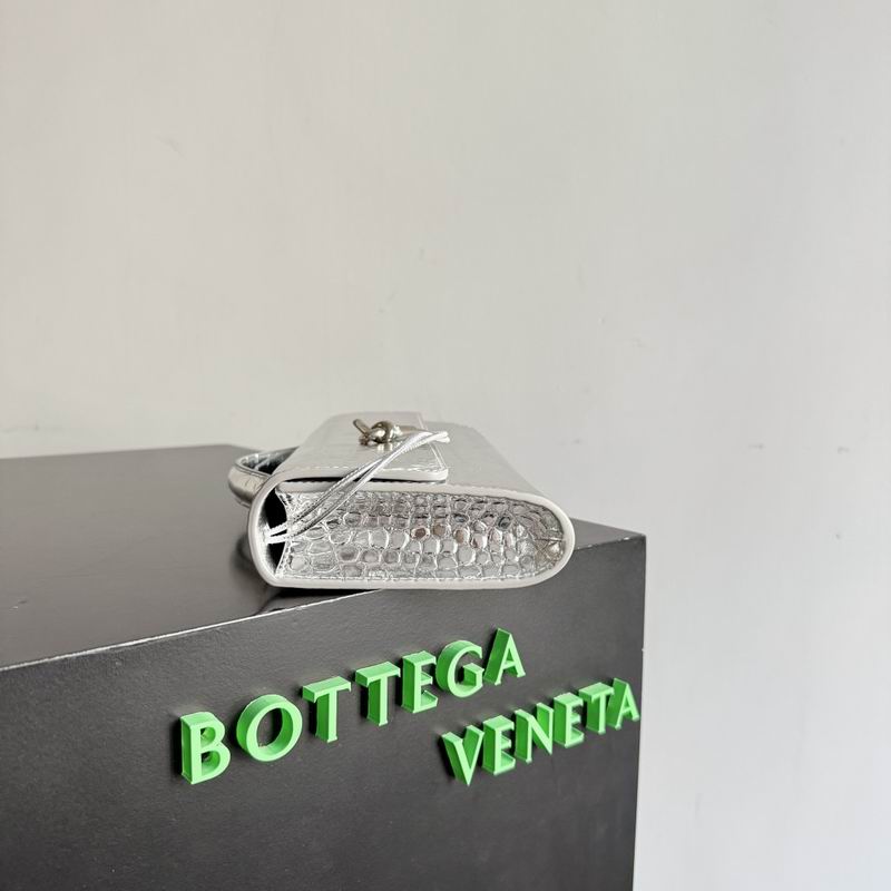 BTVA-Bags - Strap Story - 600
