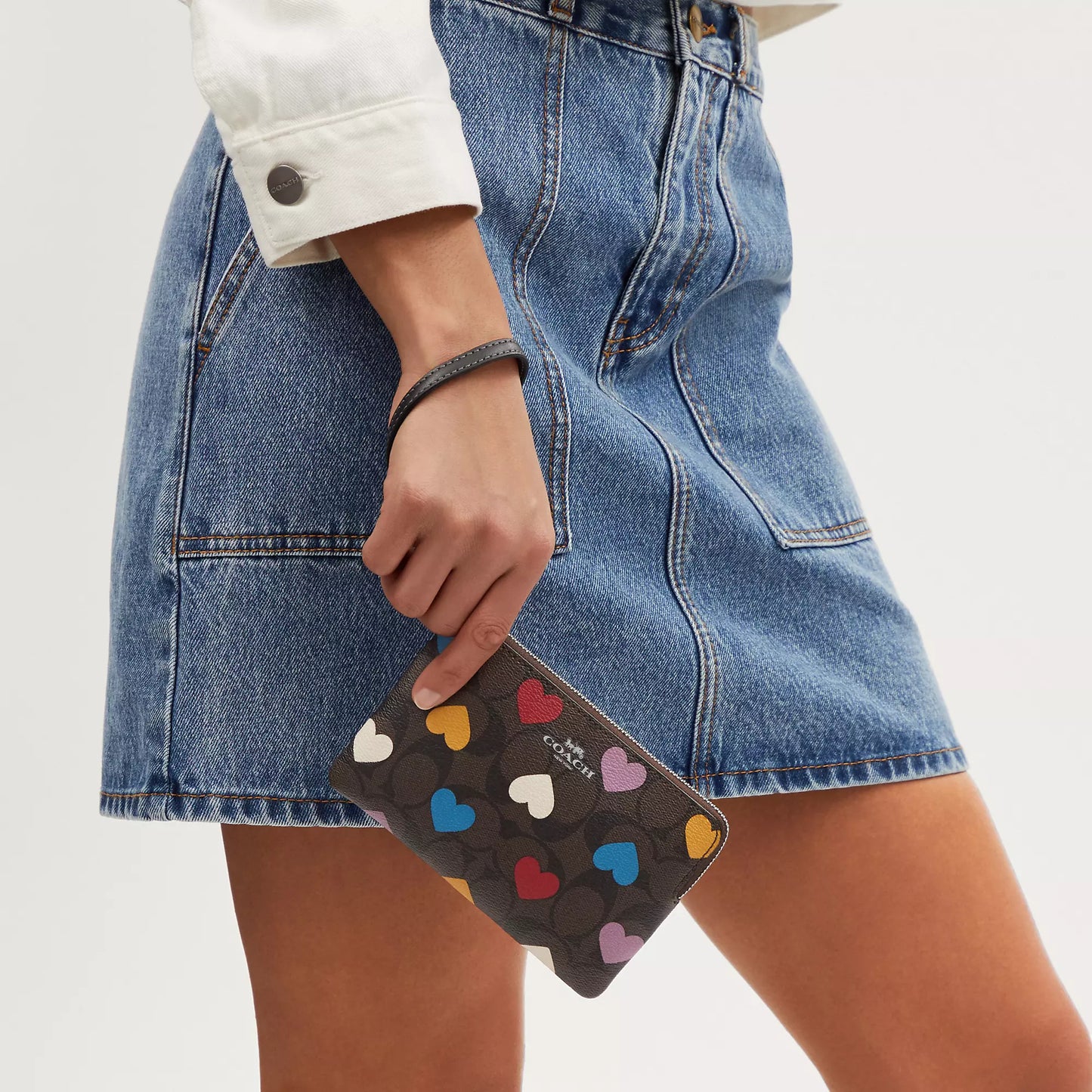 StrapStory - Wristlet 180