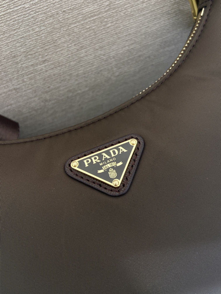 PRD-Bags - Strap Story - 1945