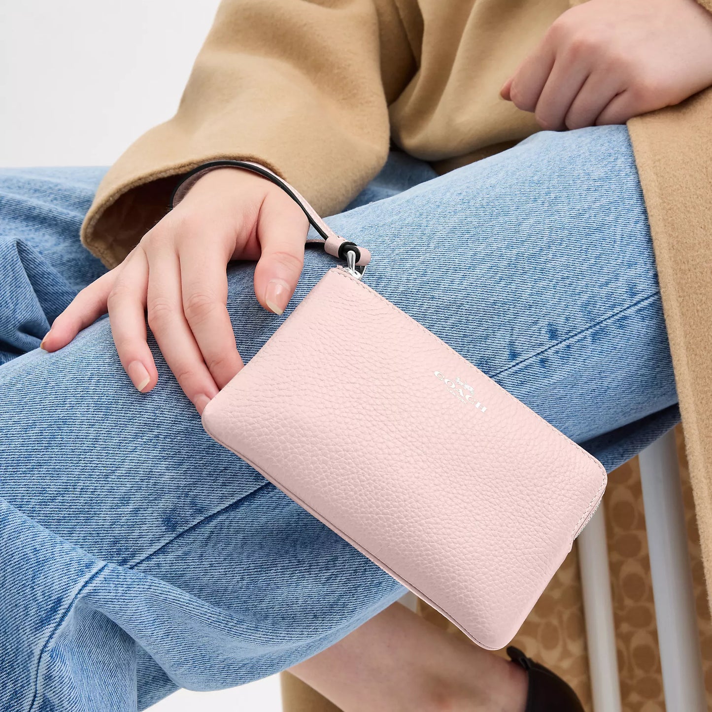 StrapStory - Wristlet 333