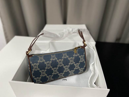 CLNE-Bags - Strap Story - 690