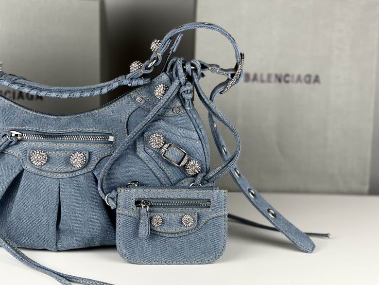 BLGA-Bags - Strap Story - 320
