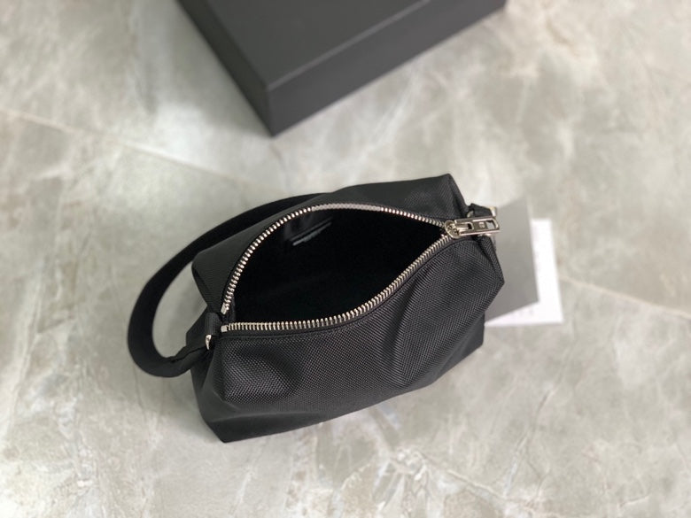 AXWG-Bag - Strap Story - 005