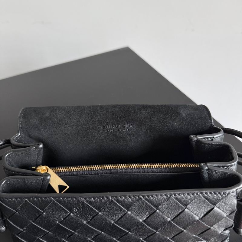 BTVA-Bags - Strap Story - 555