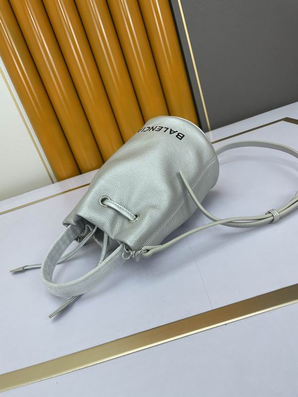 BLGA-Bags - Strap Story - 490