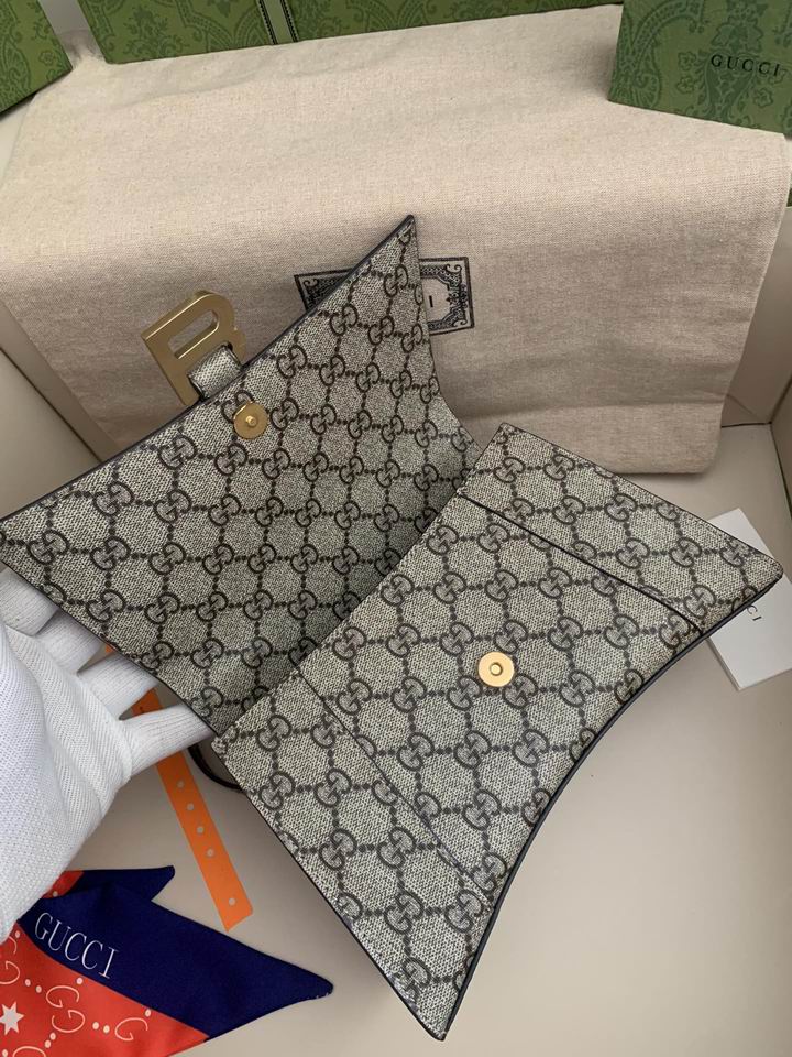 BLGA-Bags - Strap Story - 556