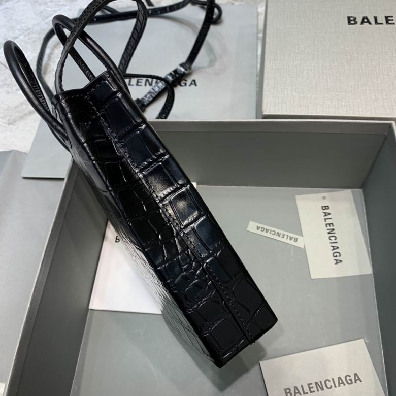 BLGA-Bags - Strap Story - 220