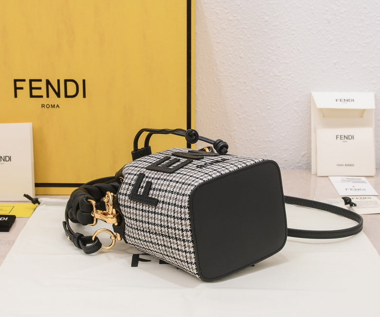 FDNI-Bags - Strap Story - 270