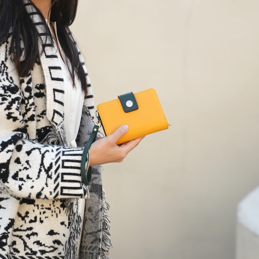 StrapStory - Wristlet 187