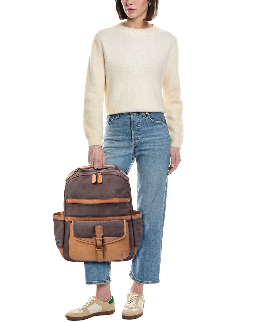 StrapStory - Backpack 996