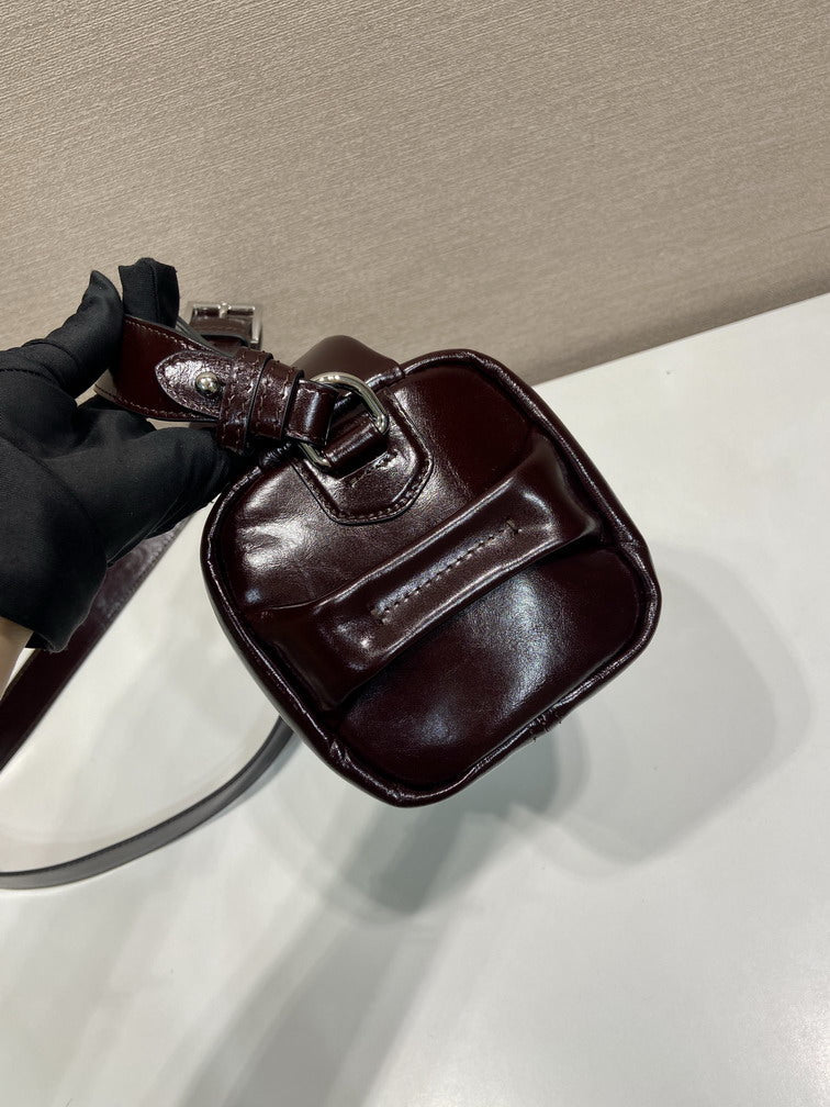 PRD-Bags - Strap Story - 1960