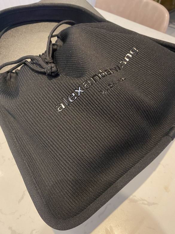 AXWG-Bag - Strap Story - 007