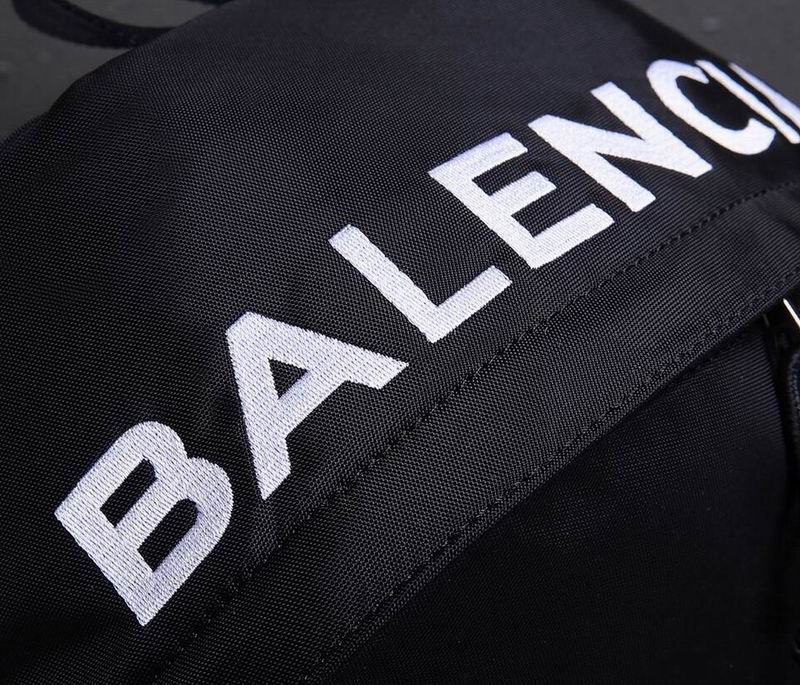 BLGA-Bags - Strap Story - 540