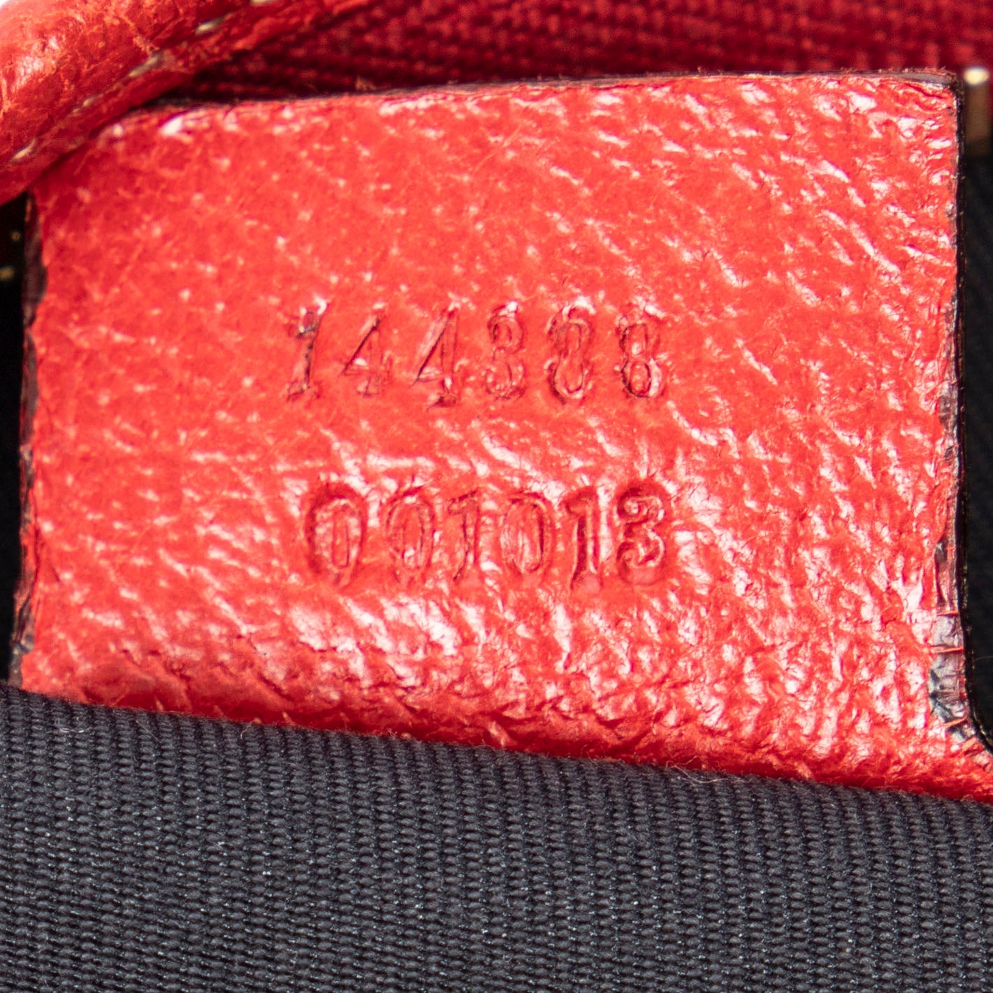 StrapStory - Crossbody 3704