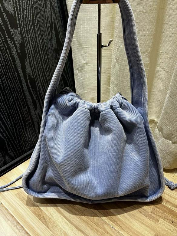 AXWG-Bag - Strap Story - 001