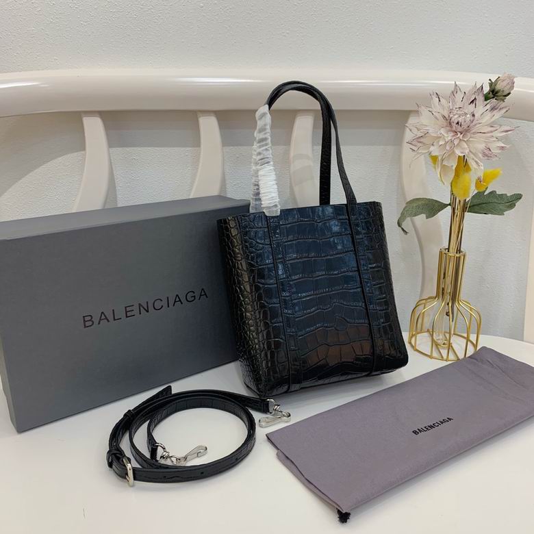 BLGA-Bags - Strap Story - 225