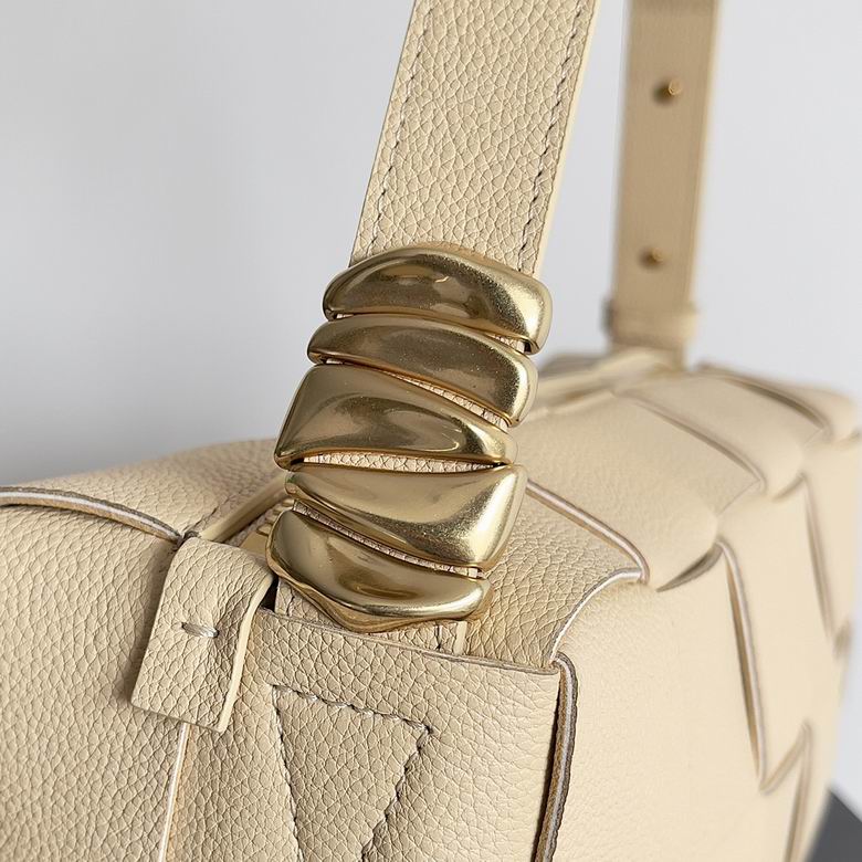BTVA-Bags - Strap Story - 138