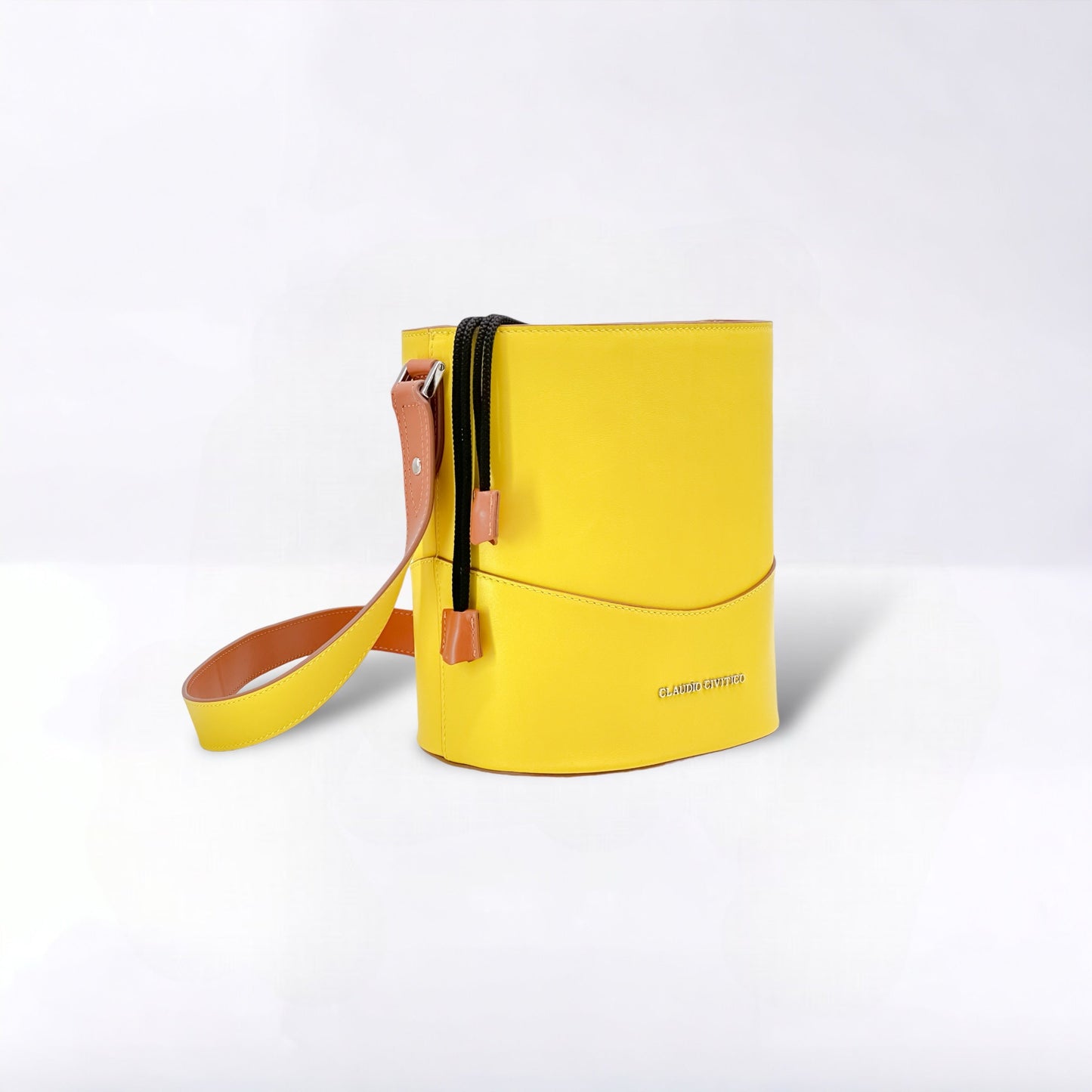 StrapStory - Bucket Bag 215