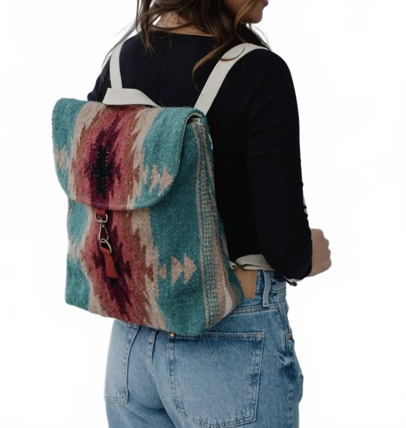 StrapStory - Backpack 1033
