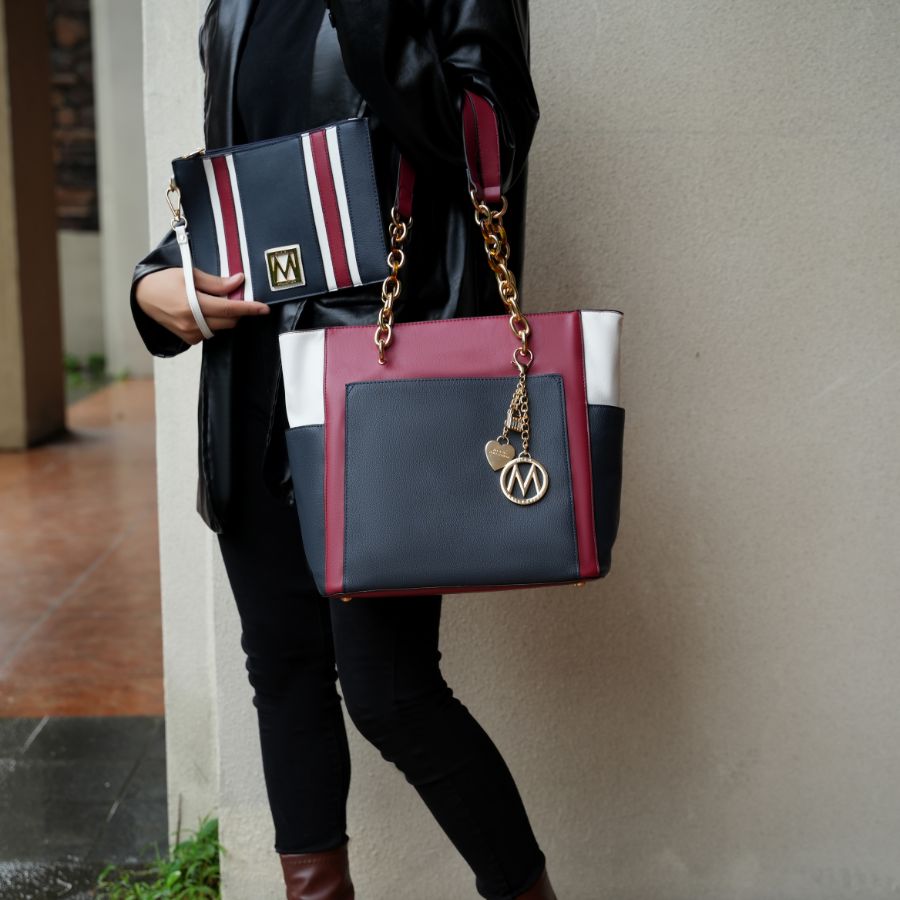 StrapStory - Tote Bag 833