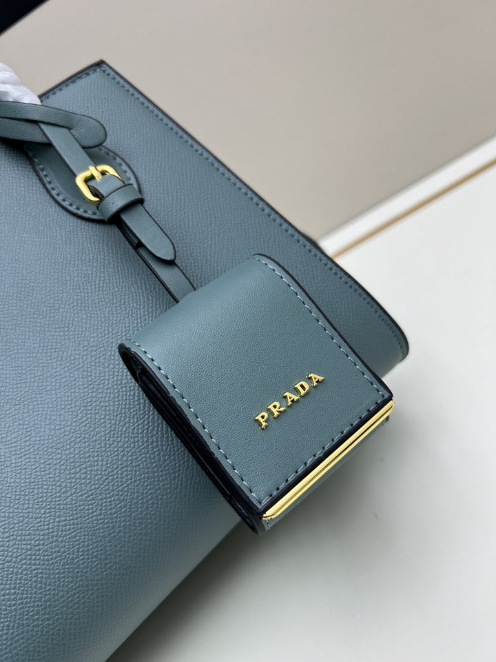 PRD-Bags - Strap Story - 1906