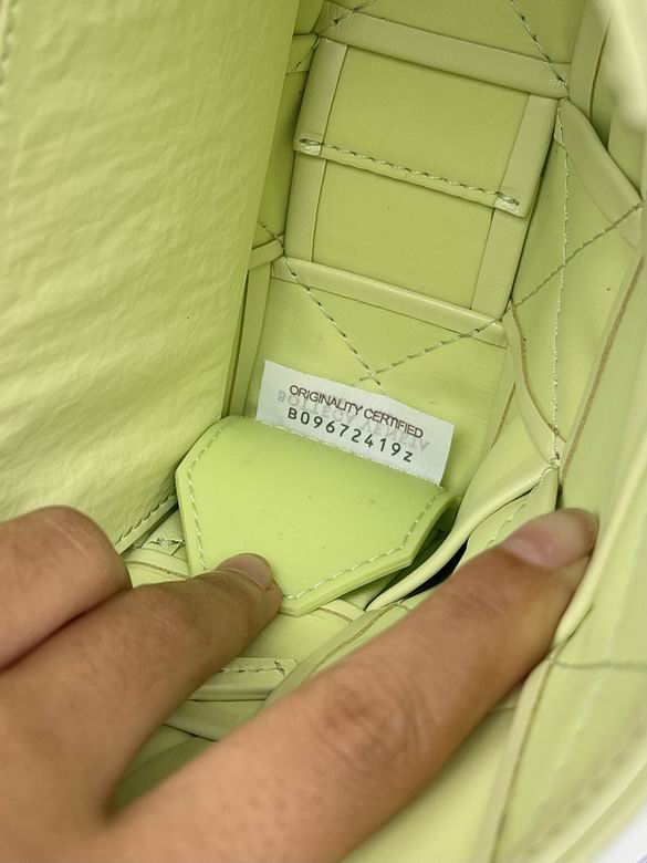 BTVA-Bags - Strap Story - 155