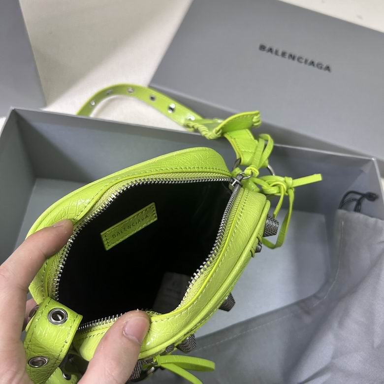 BLGA-Bags - Strap Story - 350