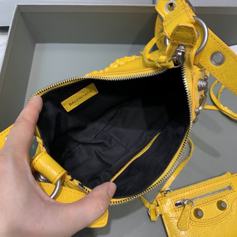 BLGA-Bags - Strap Story - 103