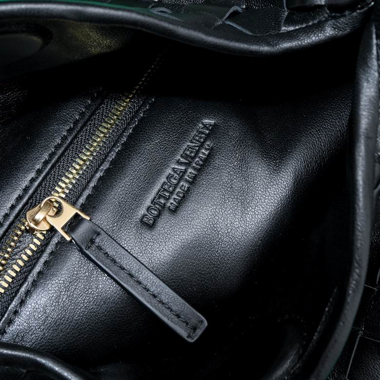 BTVA-Bags - Strap Story - 200