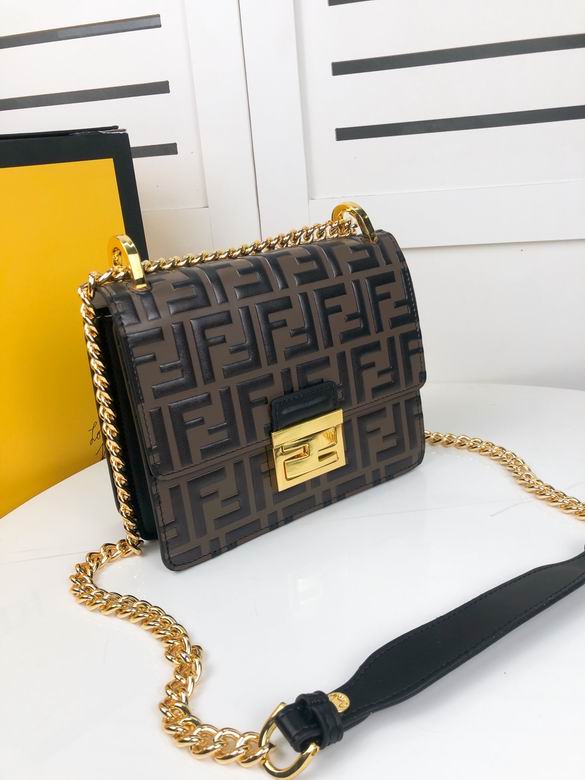 FDNI-Bags - Strap Story - 088