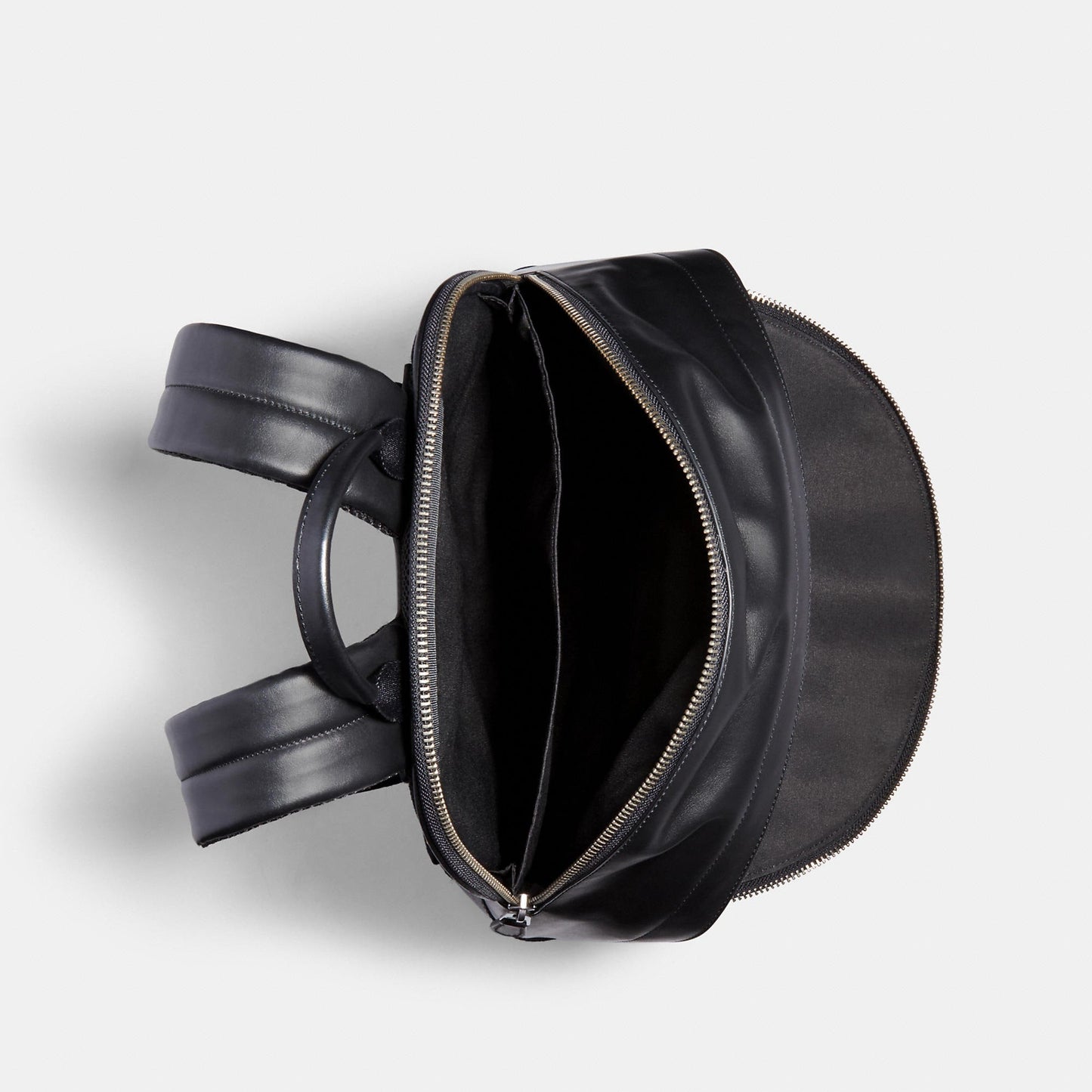 StrapStory - Backpack 047