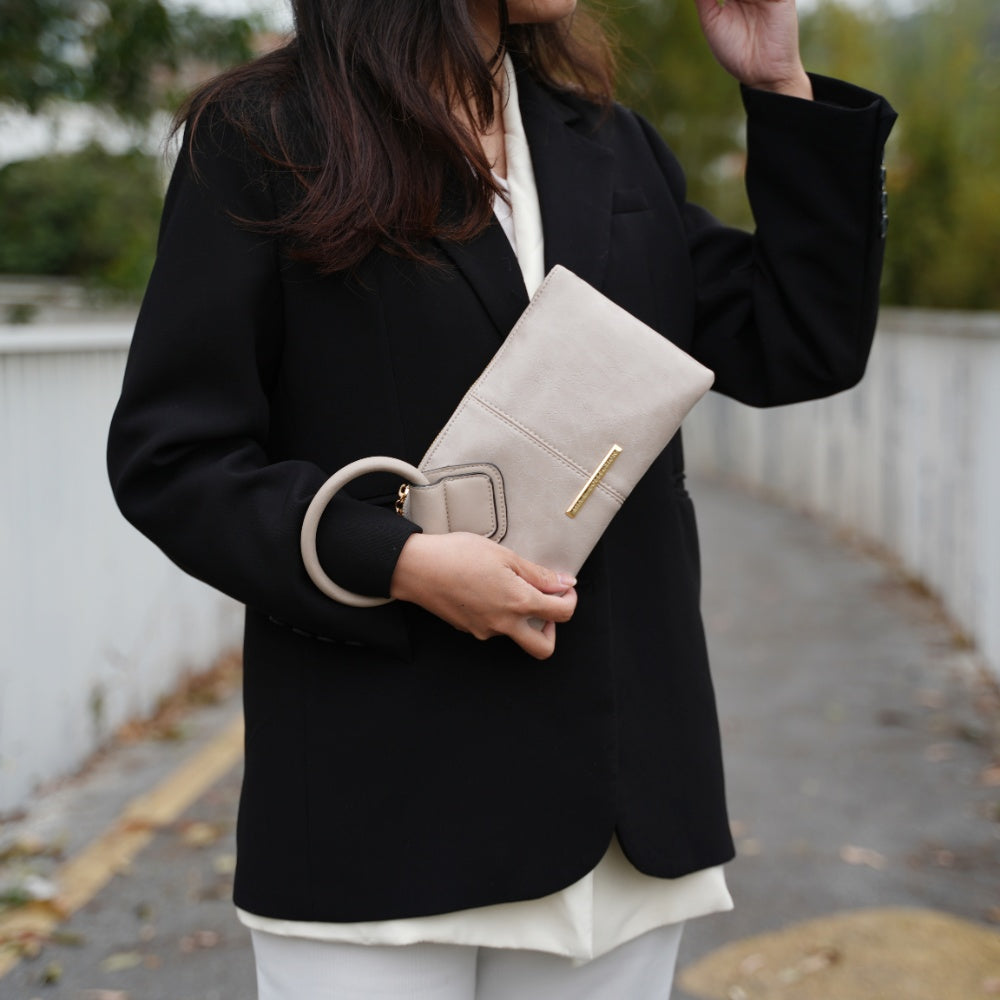 StrapStory - Wristlet 077