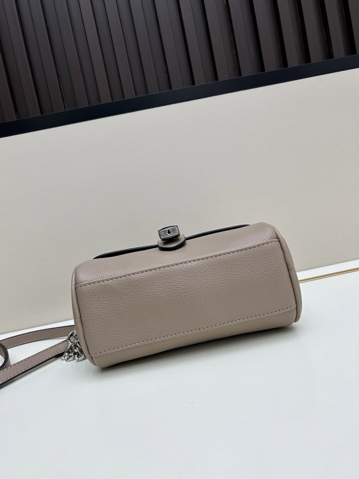 PRD-Bags - Strap Story - 1802