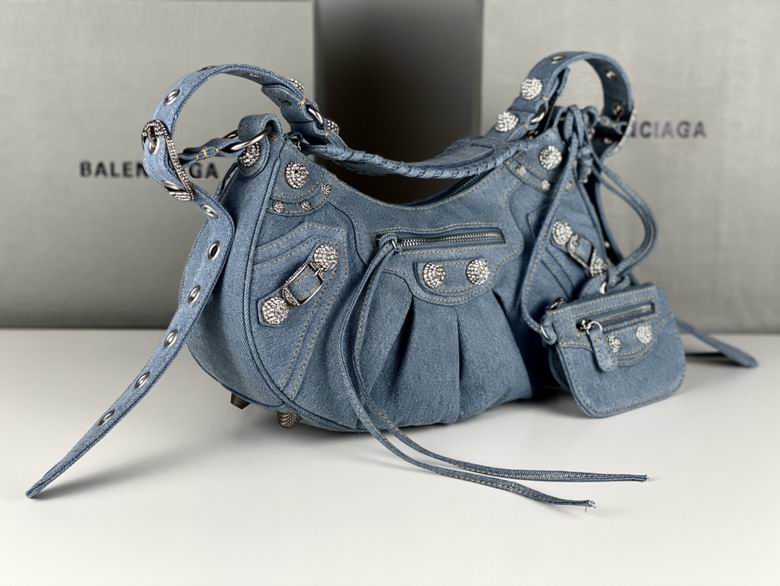 BLGA-Bags - Strap Story - 320