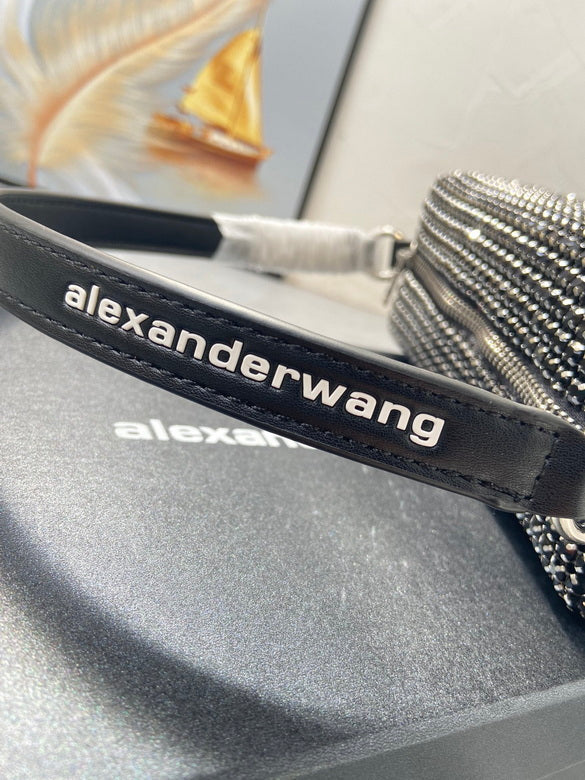 AXWG-Bag - Strap Story - 014
