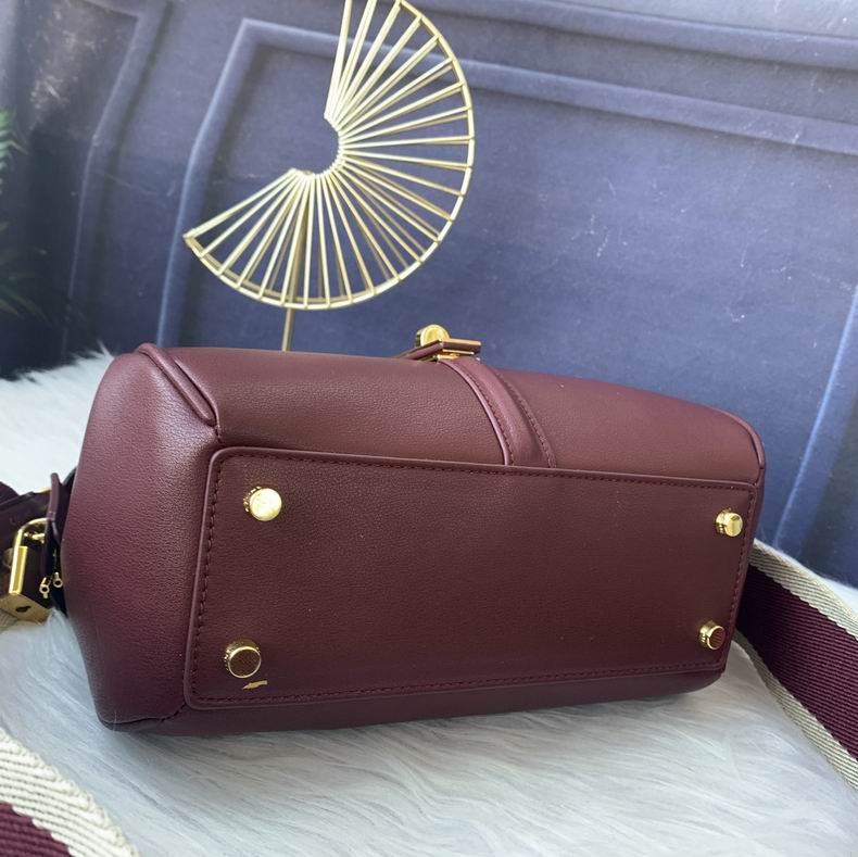 CLNE-Bags - Strap Story - 610