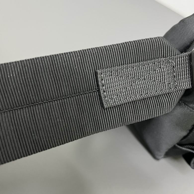 AXWG-Bag - Strap Story - 011